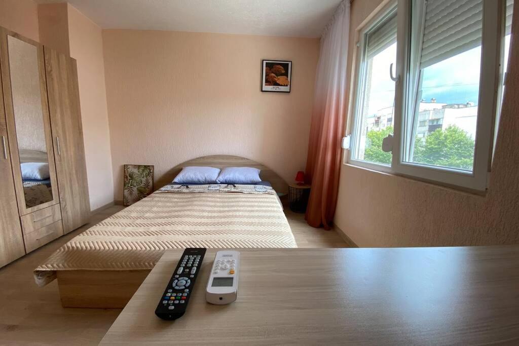 Sunny Apartment By The River 桑丹斯基 外观 照片